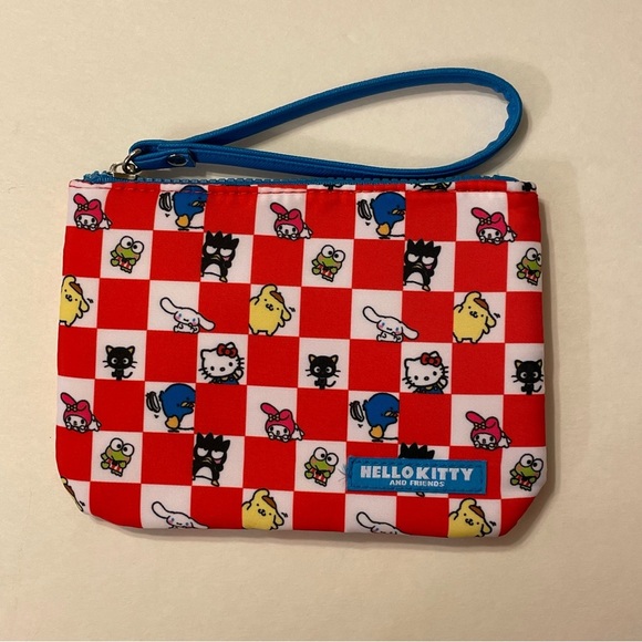 SANRIO x HELLO KITTY NWOT Travel Pouch Wristlet - Picture 1 of 3